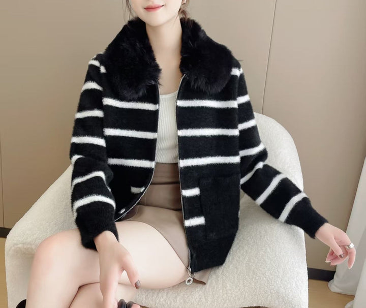 Cardigan confortable pour femmes avec col doublé doux Chic & Stil