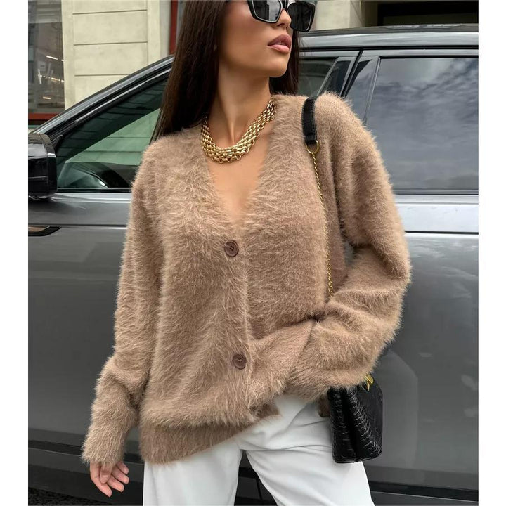 Ladies Casual Cardigan with V-neck and soft material Lune London