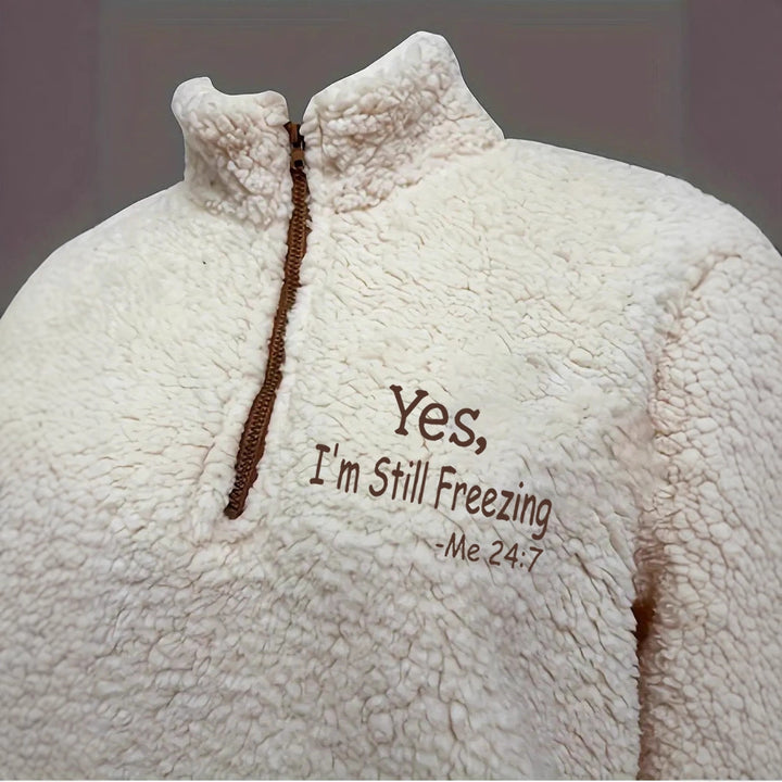 Women's cozy fleece sweater with short zipper and original writing Lune London
