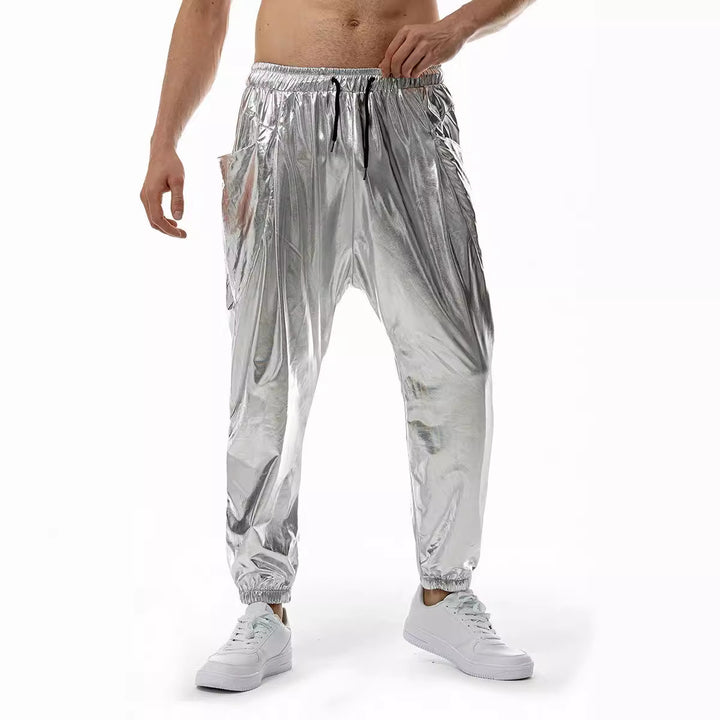Shiny leisure pants for men with practical side pockets and an elastic waistband Lune London