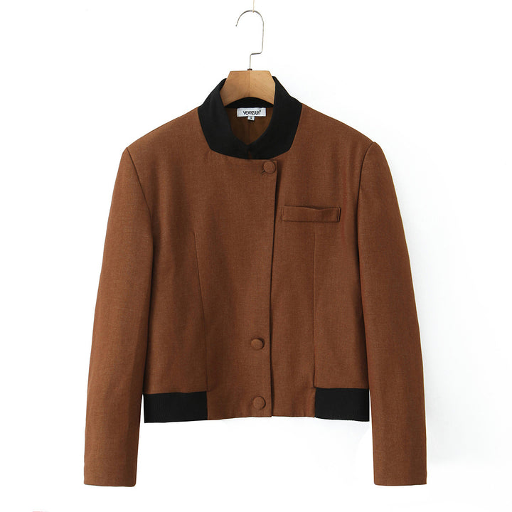 Fashionable short women's jacket with elegant button placket and contrasting collar Lune London