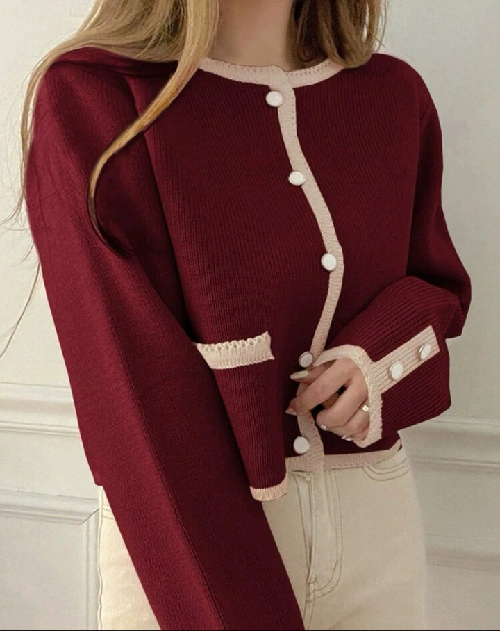 Elegant women's knitted cardigan with mother-of-pearl buttons and pockets Lune London