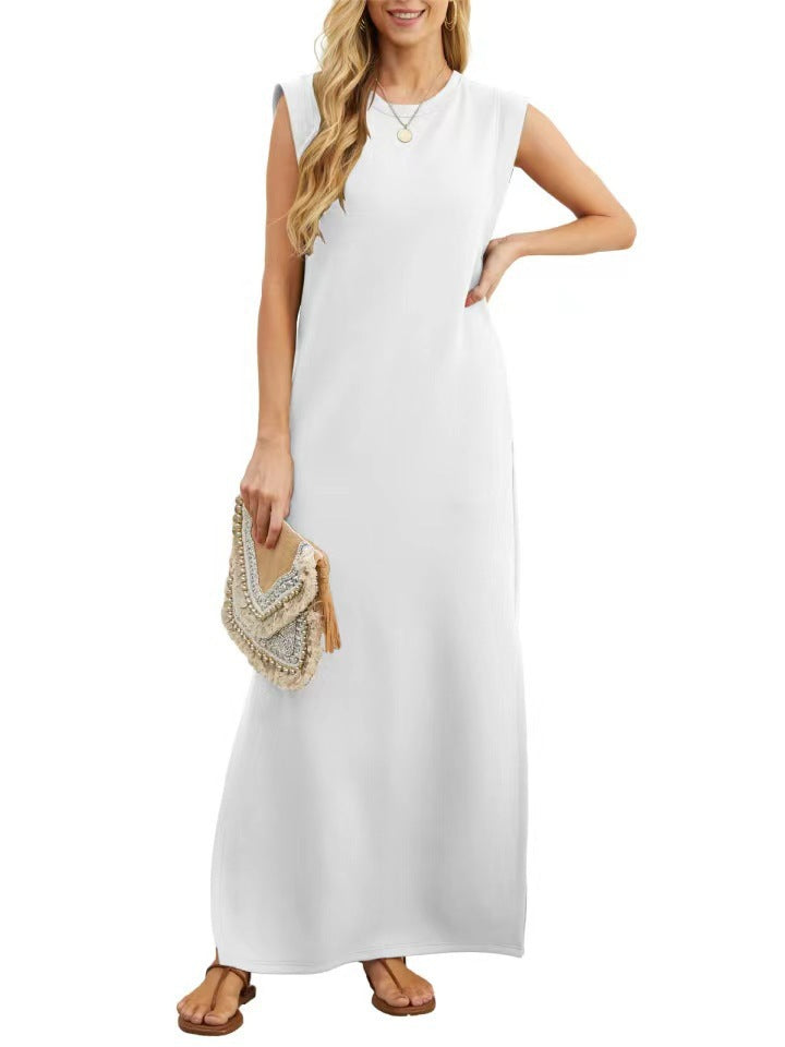 Maxi dress for women with modern shoulder details and a fluid cut Lune London