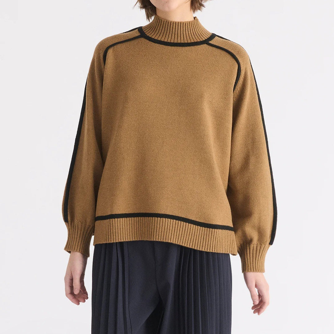 Women’s sweater with high collar and textured structure Lune London