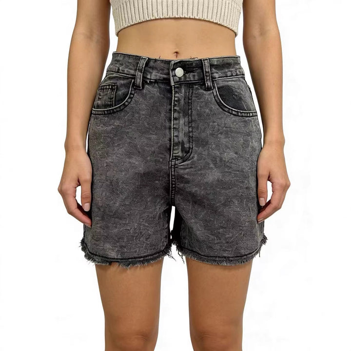 Women's fashionable denim shorts in a casual cut with frayed hem Lune London