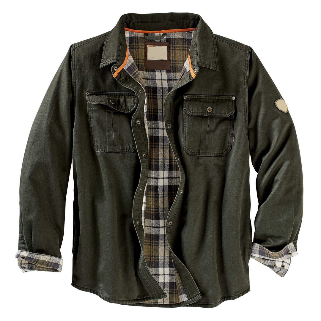 Functional flannel shirt for men with a practical pocket layout and an attractive checkered design Lune London