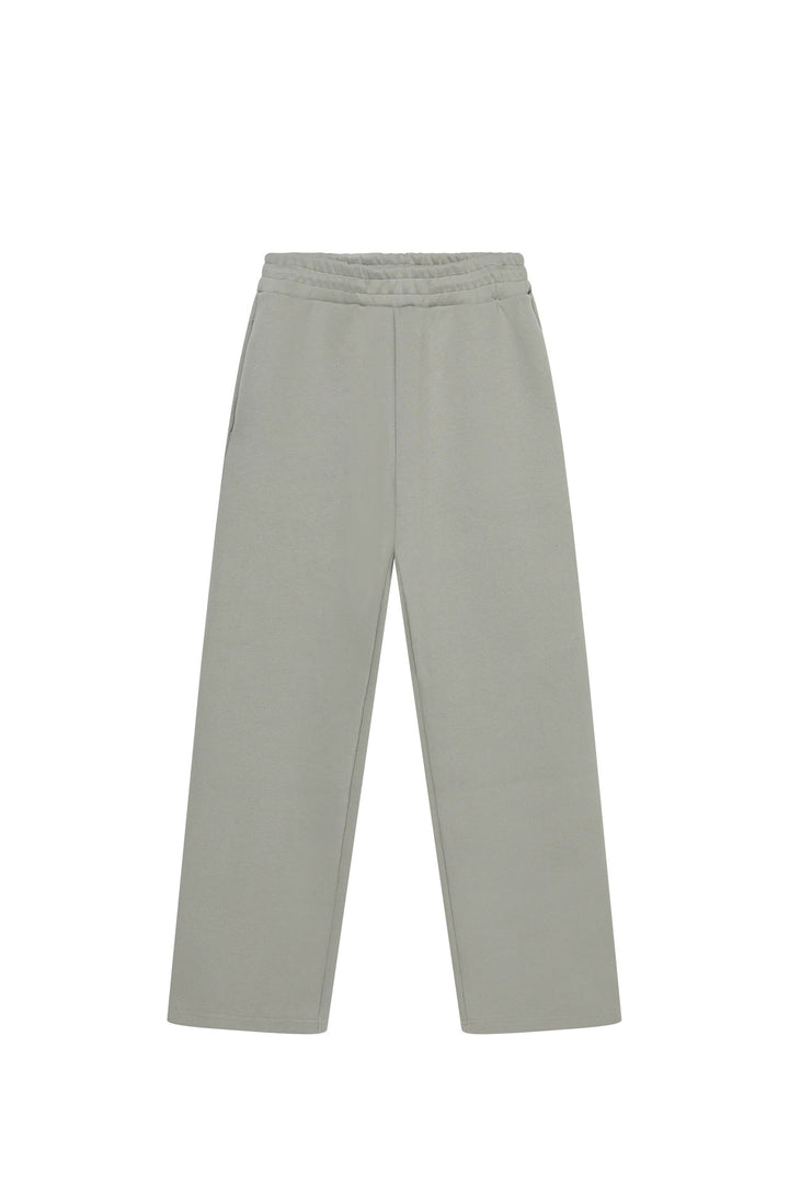 Comfortable lounge pants for women with elastic waistband and practical side pockets Lune London