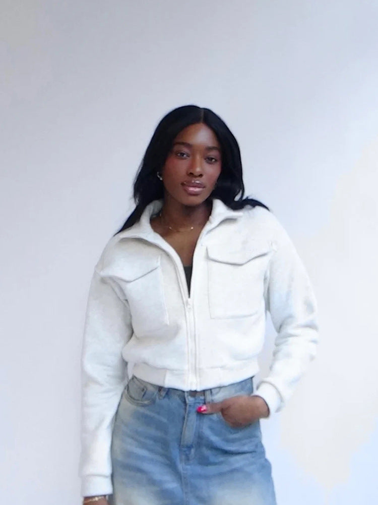 Casual short jacket for women with applied pockets Lune London