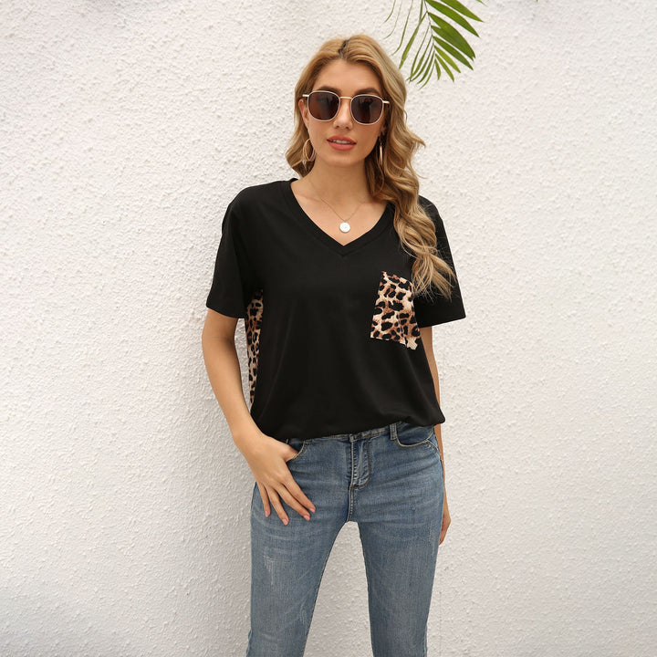 Lune London women's T-shirt with trendy animal print and V neck