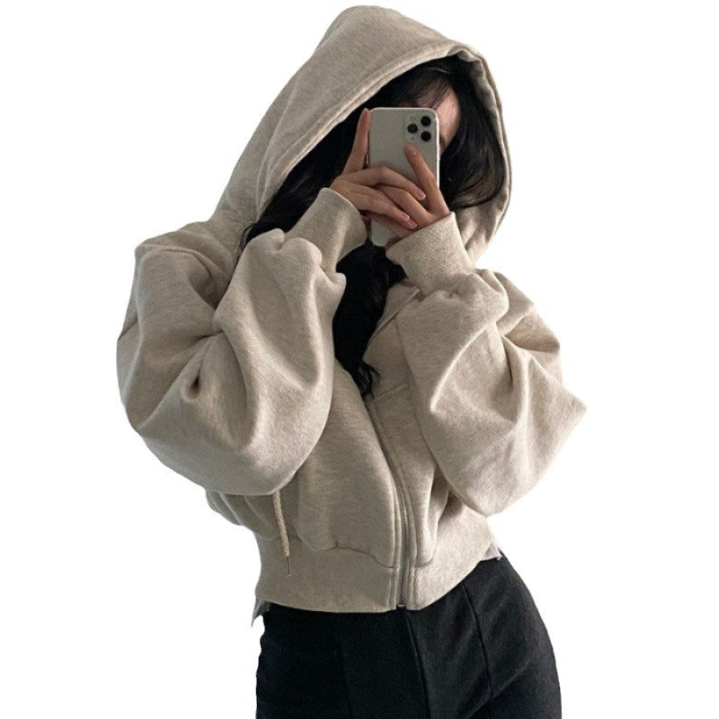 Women's cropped hoodie jacket with kangaroo pocket Chic & Stil