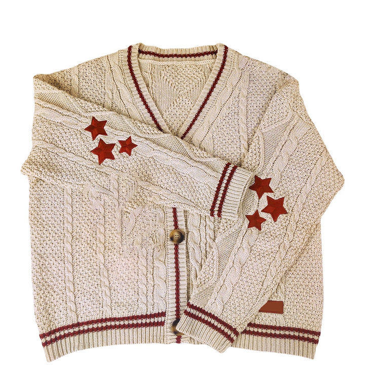 Cardigan en tricot épais pour femmes avec un motif de câble significatif et des notes de mode Chic & Stil