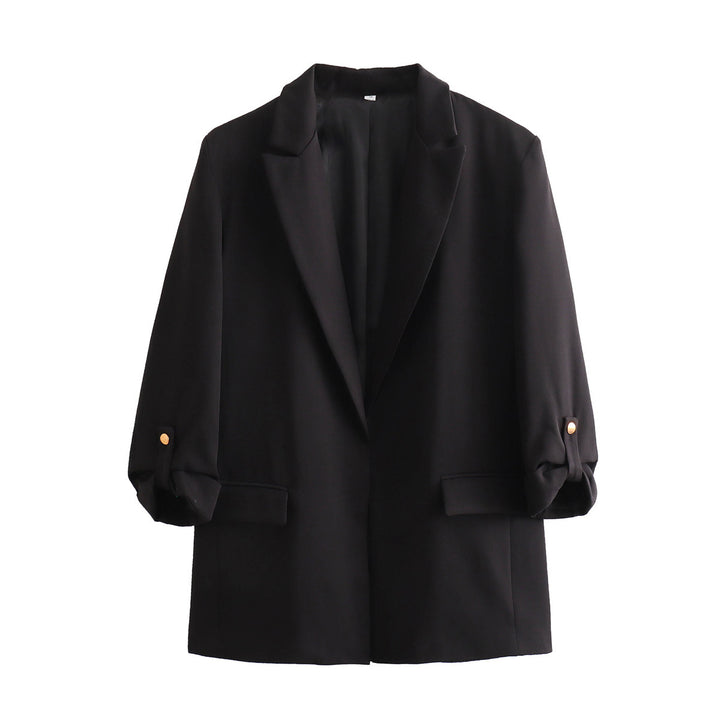 Elegant blazer jacket for women with structured sleeves and discreet golden accents Lune London