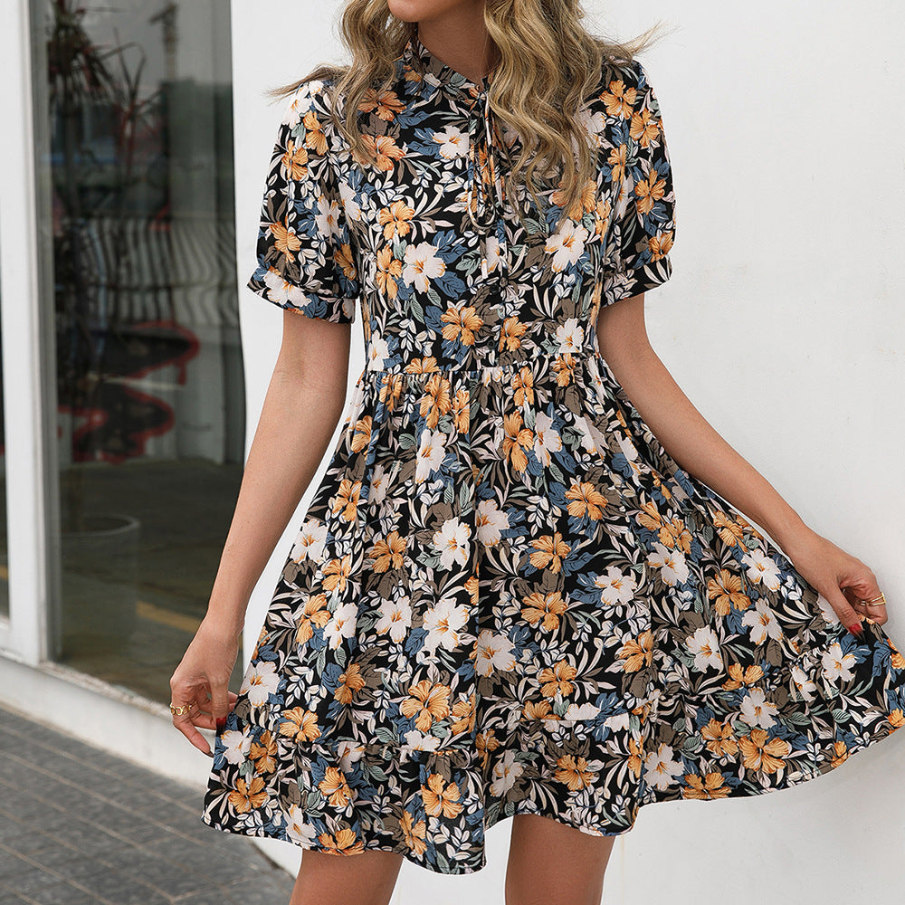 Flower dress for women with short sleeves and elegant collar Lune London