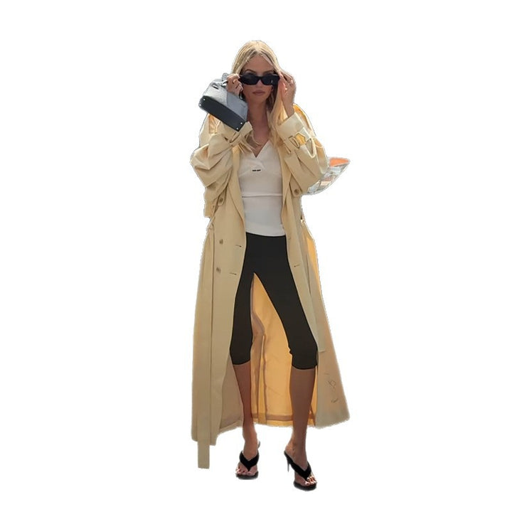 Ladies Elegant Trench Coat with Fashionable Chic Cut and Style