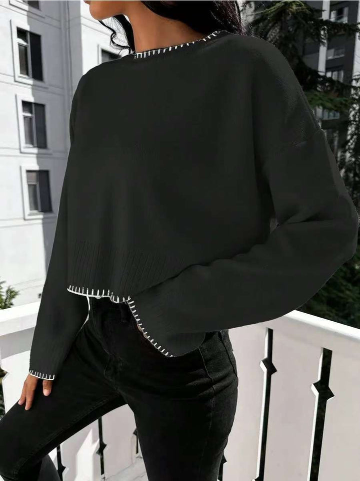 Casual knit sweater for women with contrasting seams and a short cut Lune London