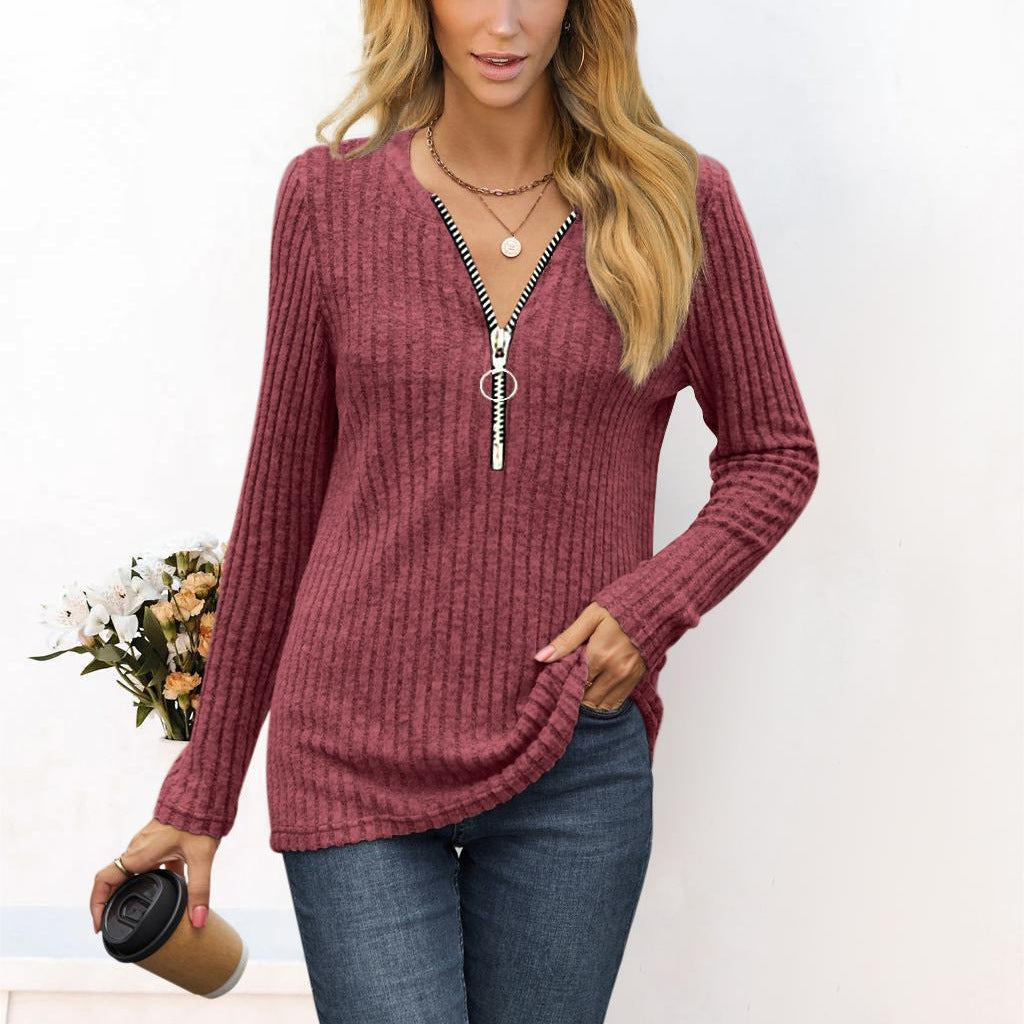 Knit sweater for women with modern zipper Lune London
