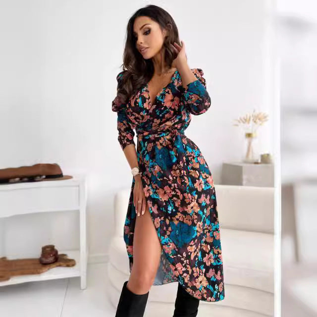 Fluid wrap dress for women with floral design and deep slit Lune London