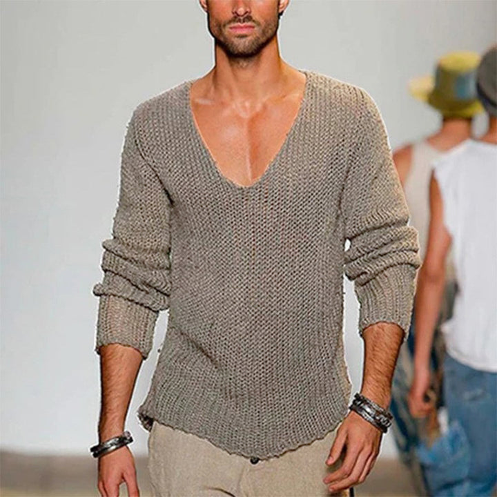Casual knitted men's sweater with deep V-neck and comfortable fit Lune London