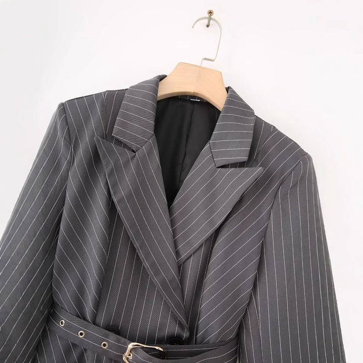 Striped blazers jacket for women with a defined waist and an elegant belt Lune London