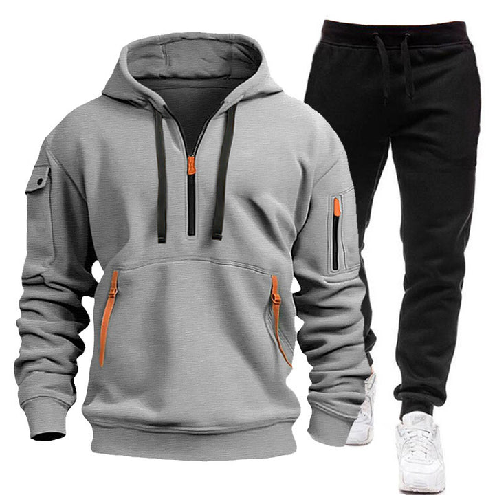 Women's functional hooded sweatshirt with practical zip pockets Chic & Stil