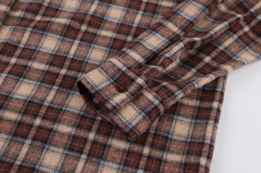 Plaid flannel blouse for women with a stylish cut and comfortable sleeves Lune London