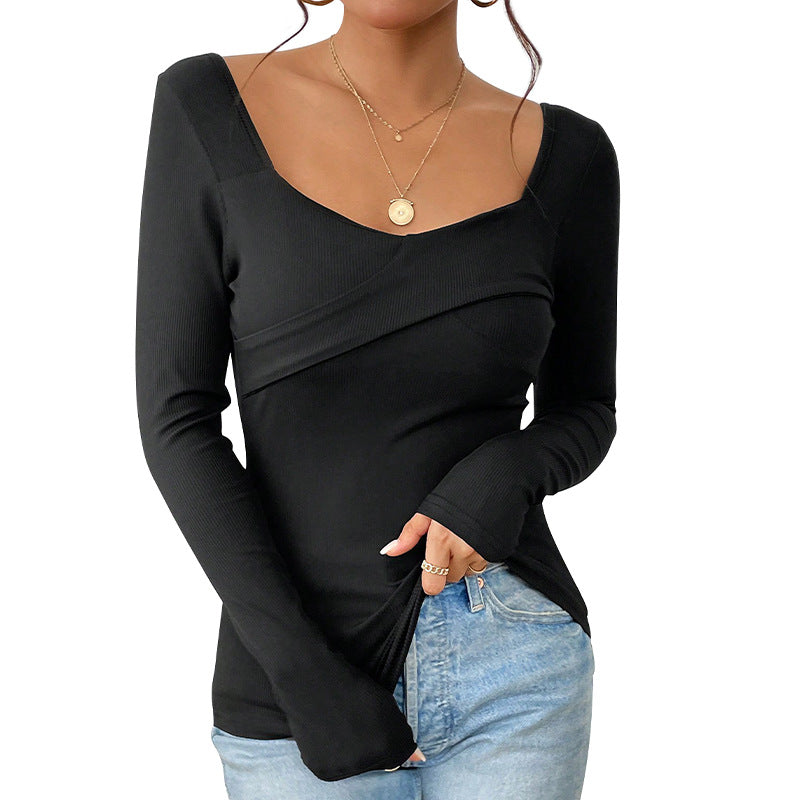 Fitted long-sleeve t-shirt for women with chic refinement and style