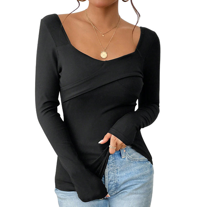 Fitted long-sleeve t-shirt for women with chic refinement and style