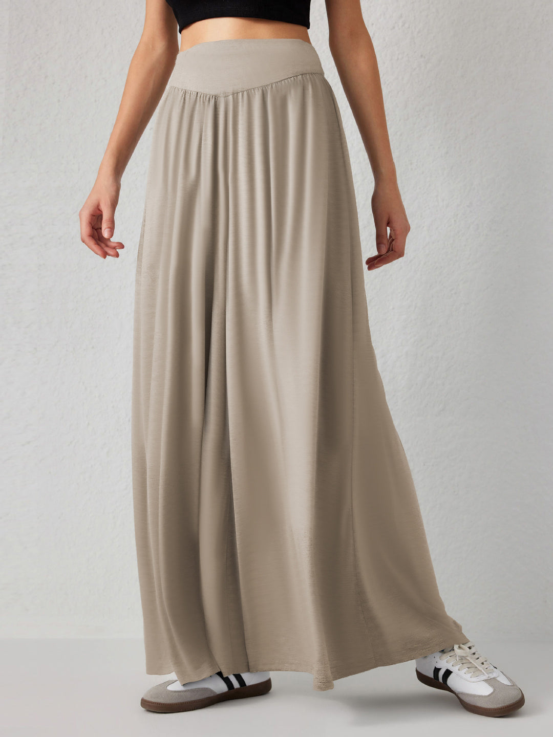 Airy maxi skirt for women with a loose fit and elastic waist Lune London