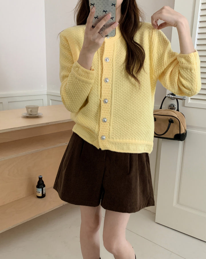 Lady knitted cardigan with textured pattern and high-quality buttons Lune London