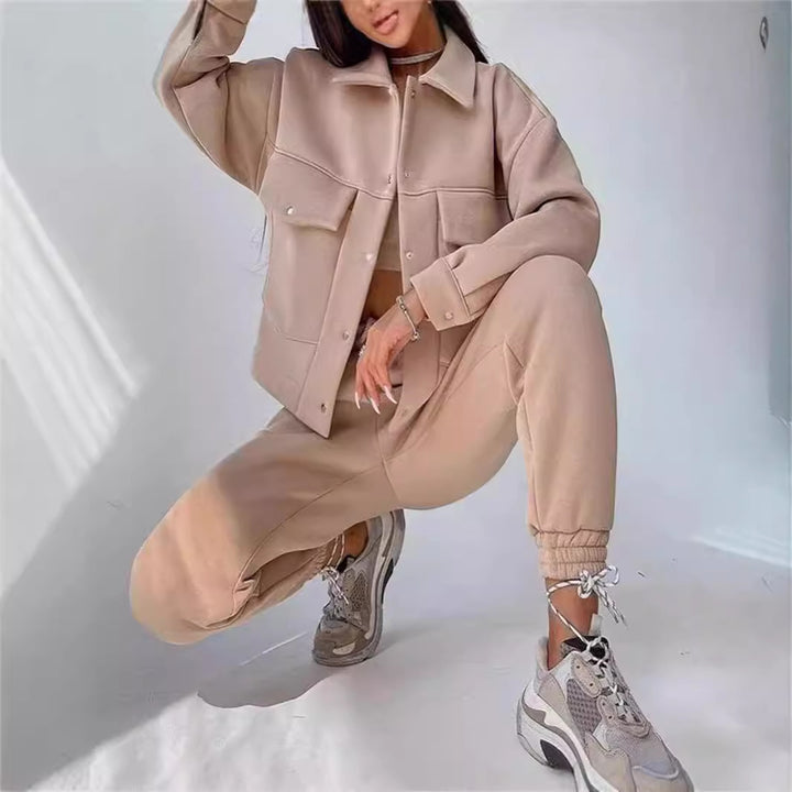 Casual set for women in sweatshirt and jogger pants Lune London