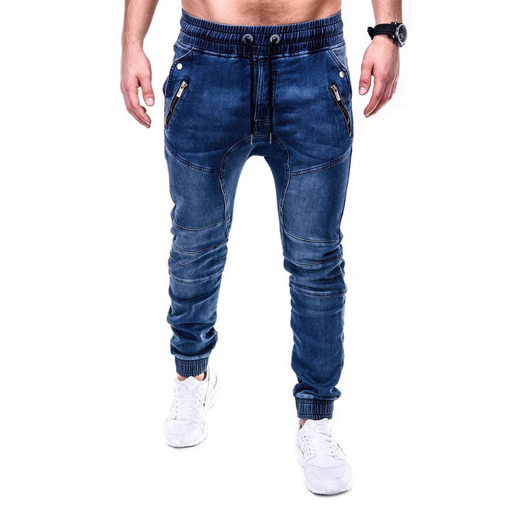 Men's jogger pants in a modern skinny fit with a stretchy cotton blend and sporty details Lune London