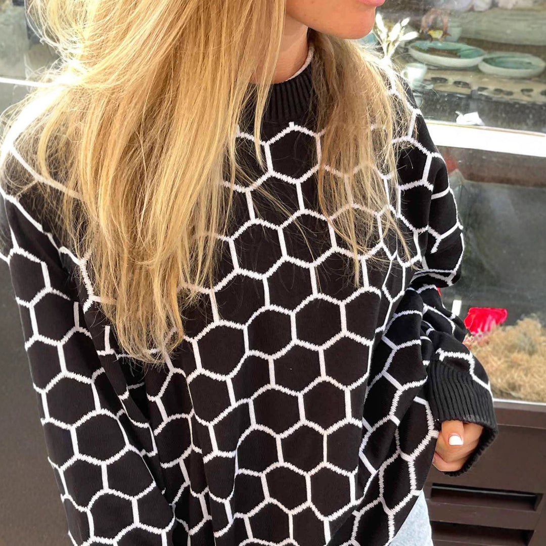 Sweater femme à motifs avec un joli motif en nid d'abeille et coupe loose Chic & Stil