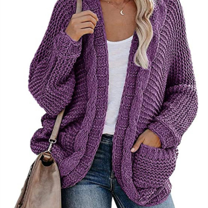 Thick knitted jacket for women with casual contours and large pockets Lune London