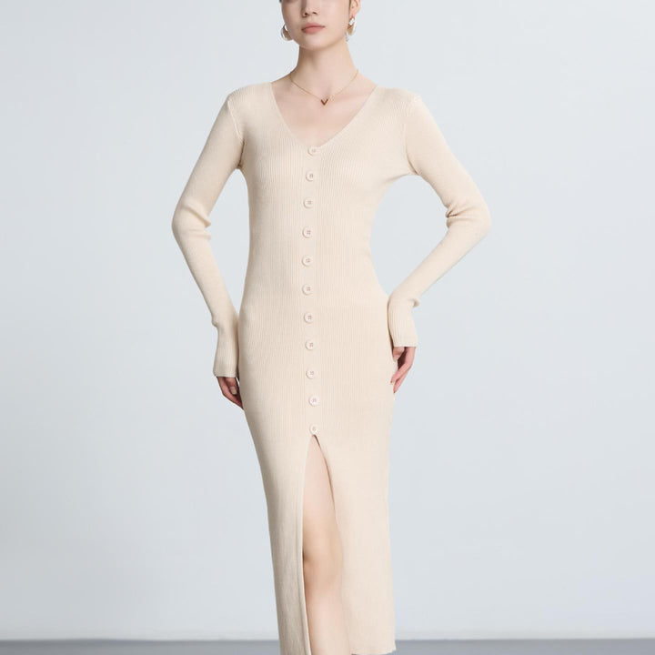 Robe en maille pour femme avec décolleté en V et boutonnage continu Chic & Stil