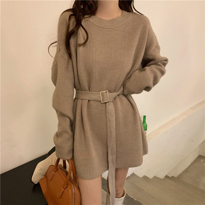 Robe en tricot pour femmes avec ceinture à la taille et coupe ample Chic & Stil