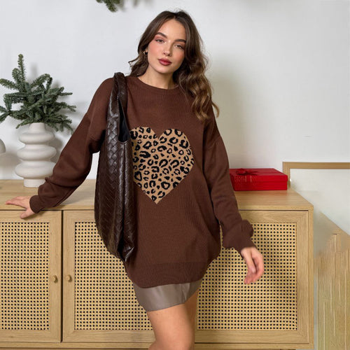 Oversized knit sweater for ladies with leopard heart pattern Lune London