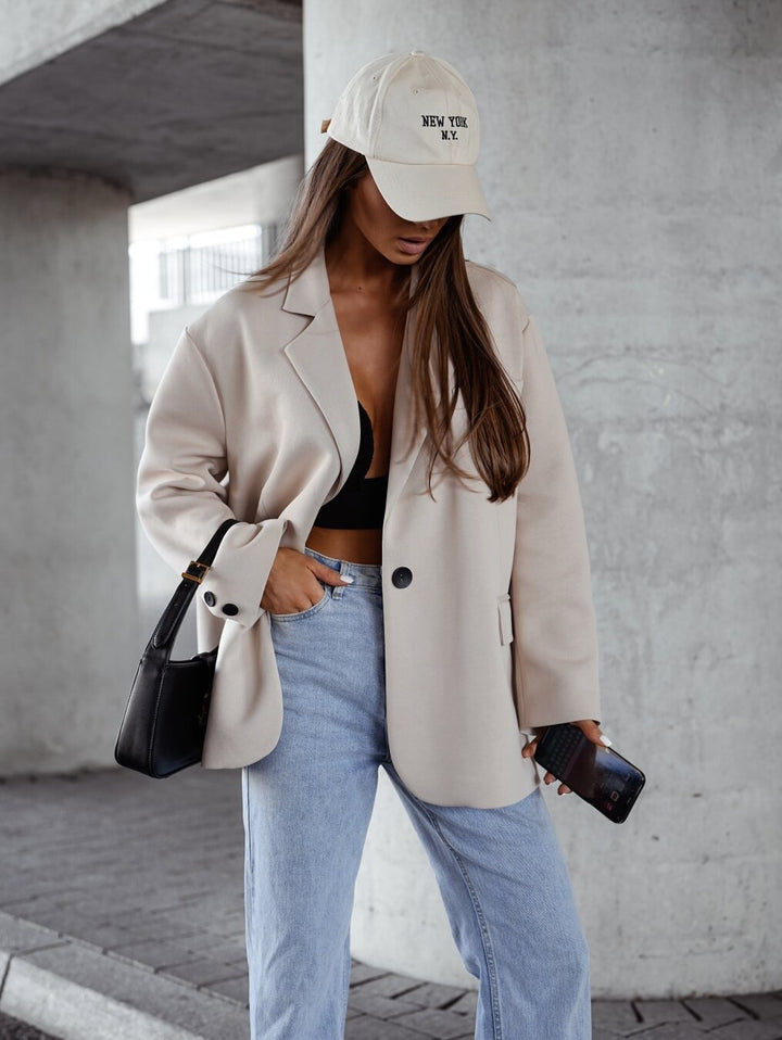 Oversized women's jacket with relaxed fit from Lune London