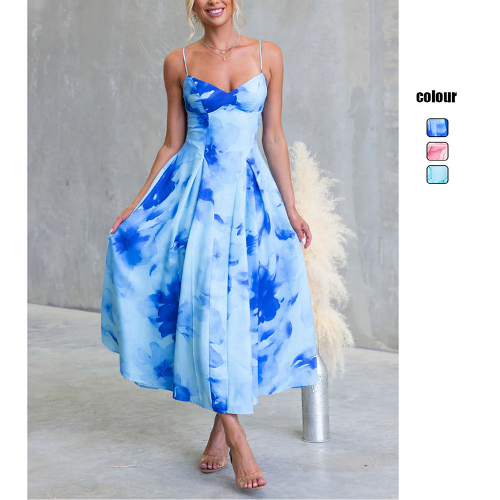 Ladies max dress with delicate floral design and sophisticated V-neck Lune London