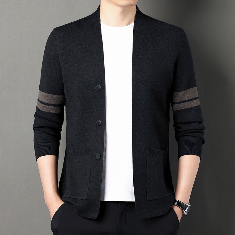 Fashionable knitted men's jacket with elegant buttons and practical pockets Lune London