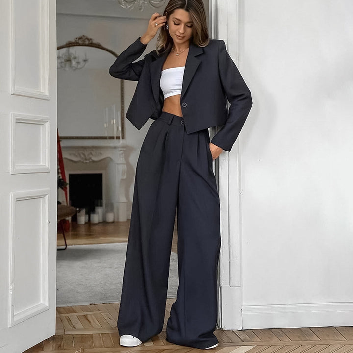Elegant blazer set for women with wide pants Lune London