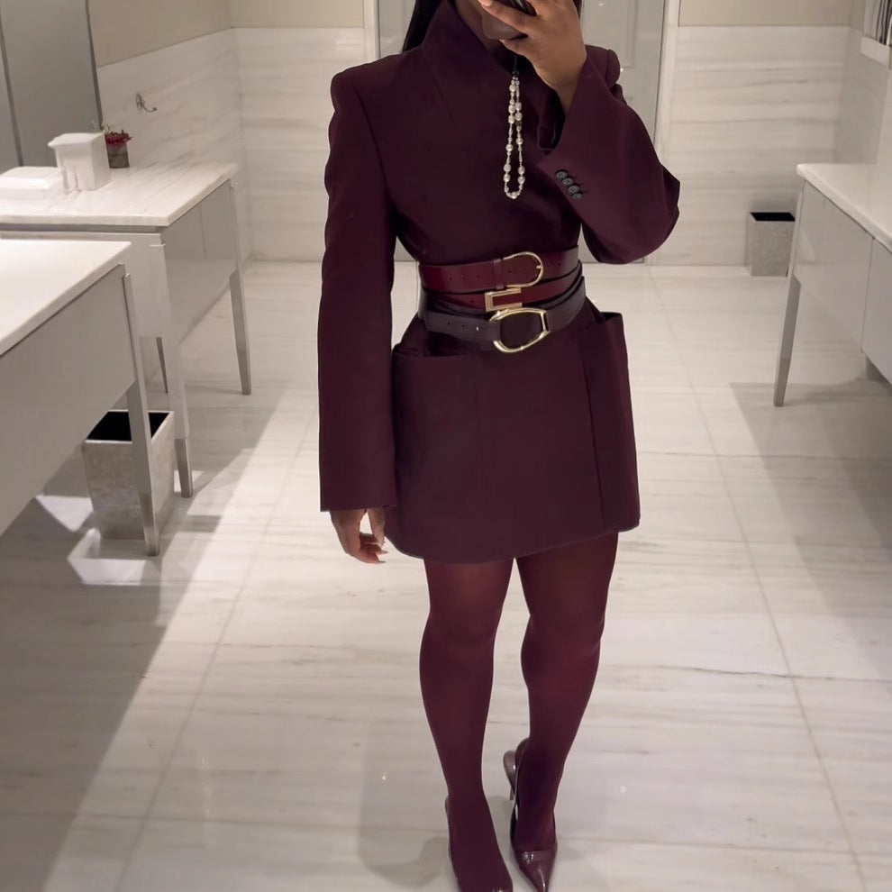 Elegant blazer jacket for women with pockets and modern cut Lune London