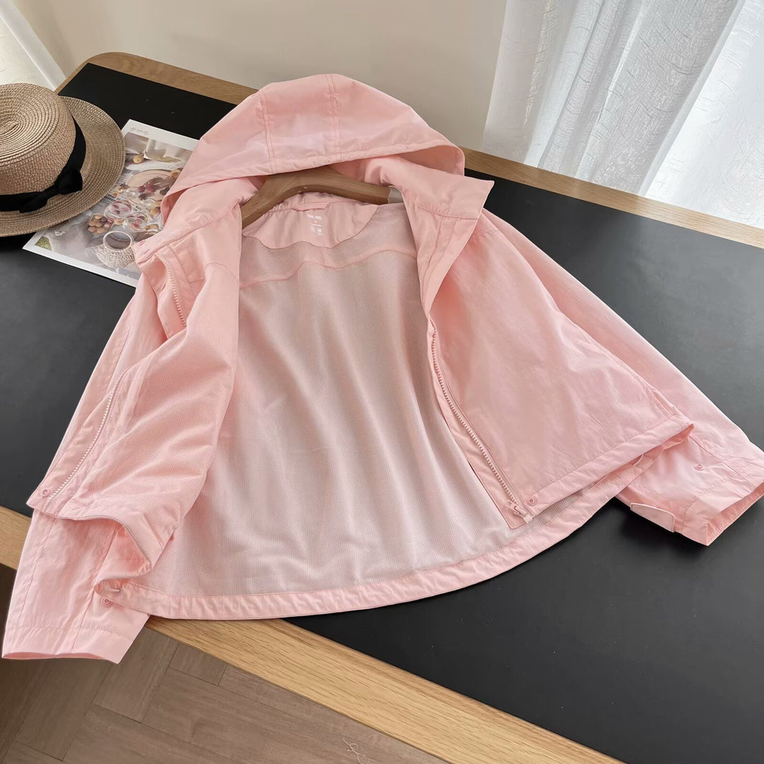Veste de transition légère pour femmes avec capuche et fermeture éclair pratique Chic & Stil