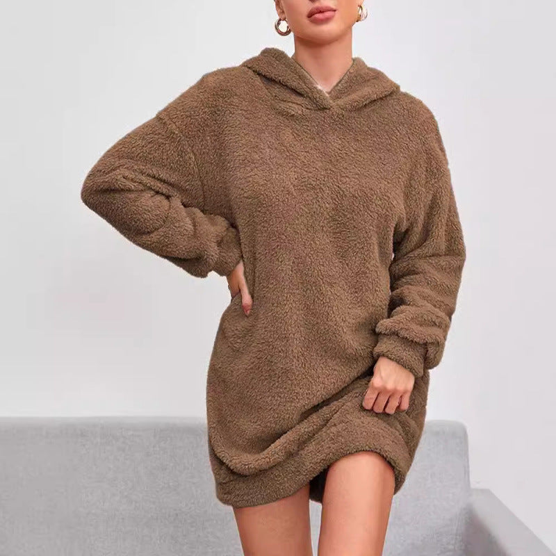 Oversized cozy hooded dress for women in soft fleece Lune London