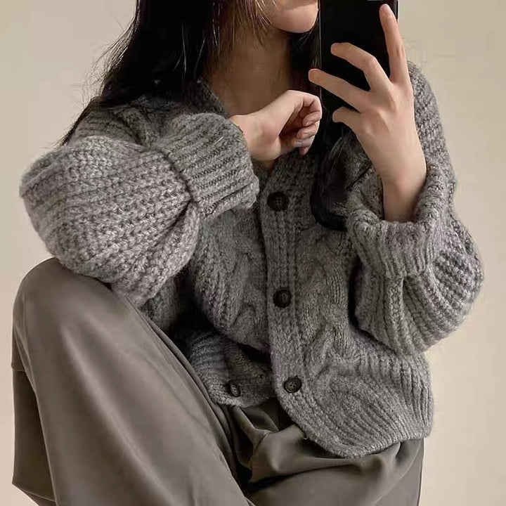 Women’s cozy knit cardigan with cable knit pattern and elastic sleeves Lune London