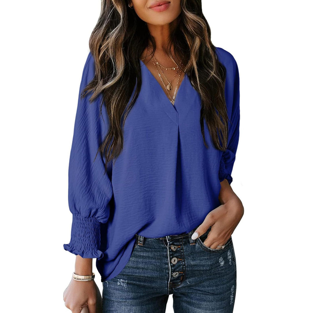 Women's V-Neck Blouse with Casual Balloon Sleeves and Ruffle Details Chic und Stil