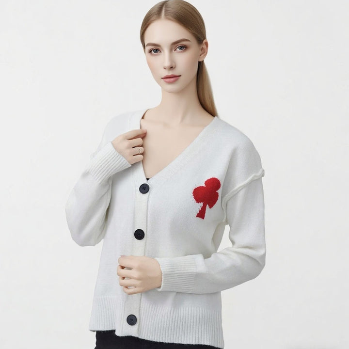 Cardigan pour femmes avec broderie en forme de cœur et matériau doux Chic & Stil