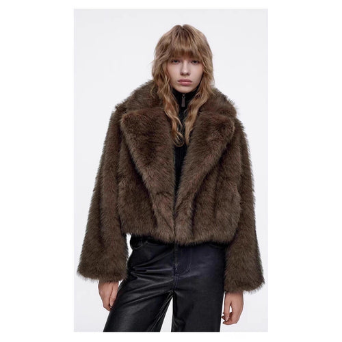 Oversized faux fur jacket for women with voluminous collar Lune London