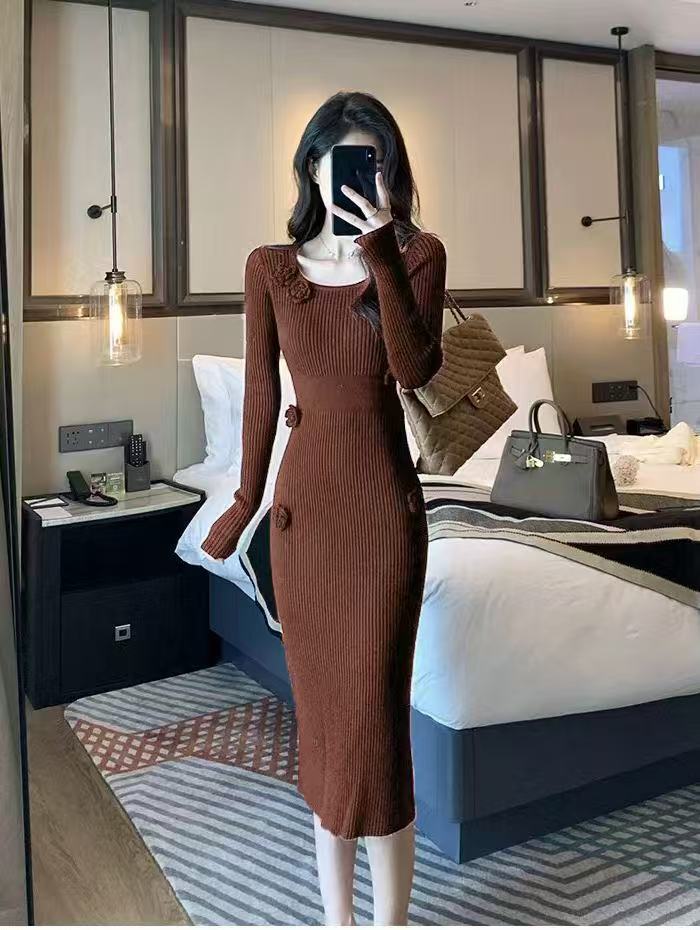 Maxi knit dress for women with decorative buttons and a fitted silhouette Lune London