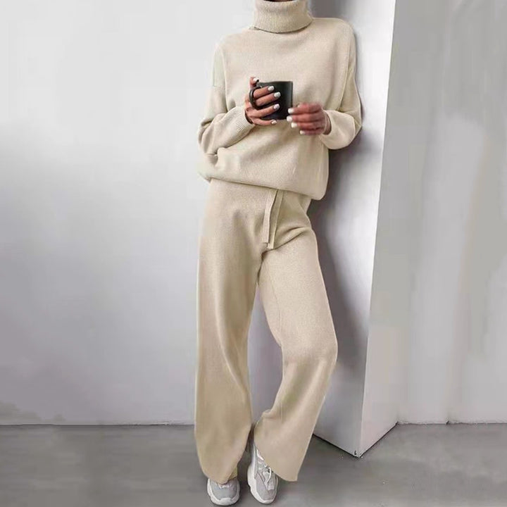 Elegant knit loungewear set for women with high collar and wide legs Lune London