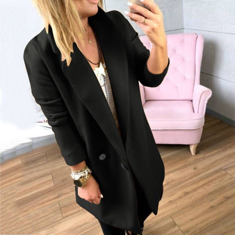 Coat for women, at the waist, oversized with an elegant lapel and practical pockets Lune London